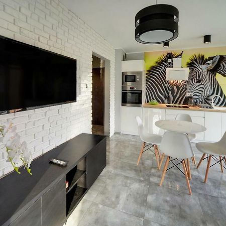 Apartament Sun & Ski Willa K2 Black & White カルパッチ エクステリア 写真